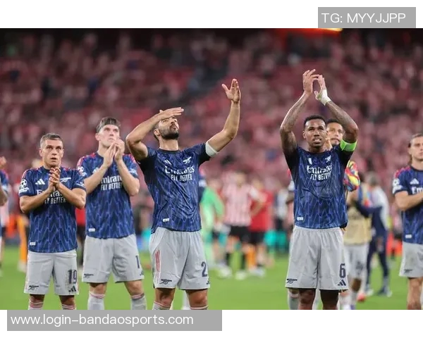 广州足球队在足球配合排行榜中荣登第4名展现欧冠实力与团队默契 广州足球队在足球配合排行榜中荣登第4名展现欧冠实力与团队默契