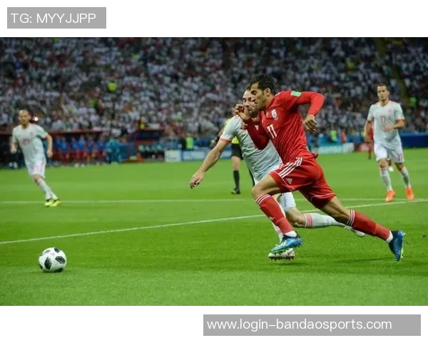 实时新闻深入分析JDG战队的防守策略与战术执行细节