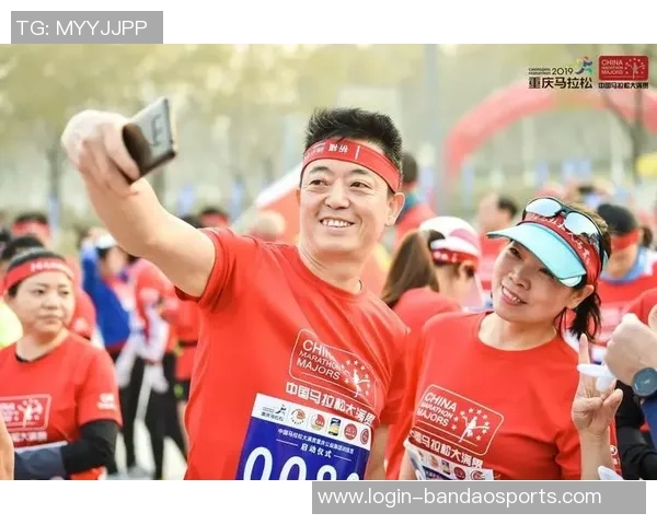 实时新闻深圳攀岩队在马拉松大满贯中的团队协作表现深度解析与点评